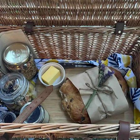 Wattle Creek Studio With Breakfast Basket Amberley Esterno foto